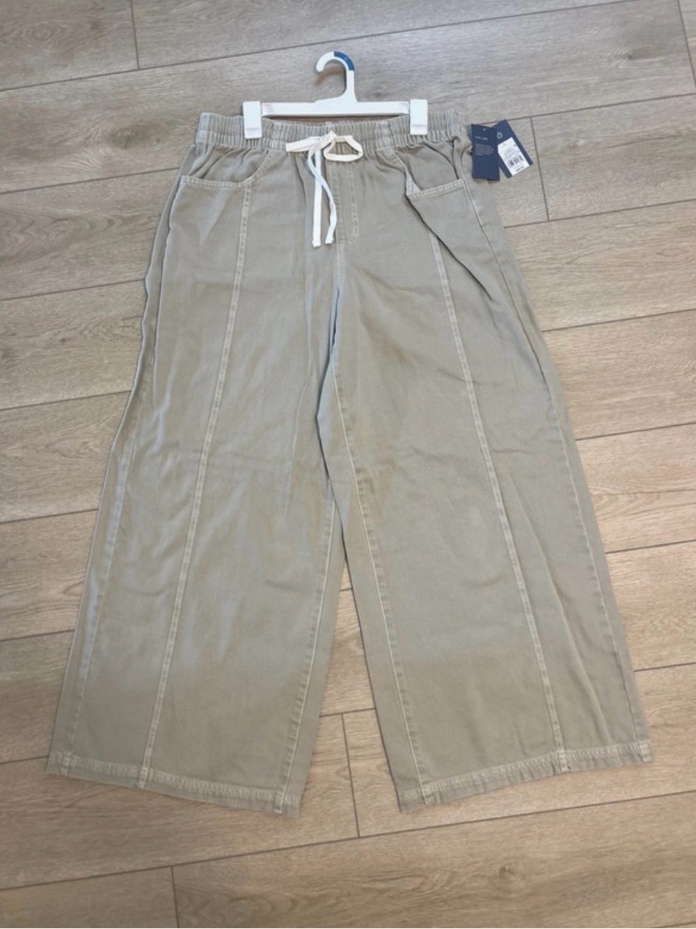 Women’s light green Wide-Leg Drawstring Pants